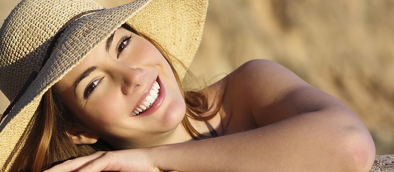 woman with sun hat